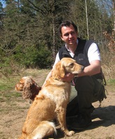 Christian Flack mit den Hunden Max und Finn